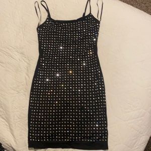 Black dress with jewels and adjustable straps